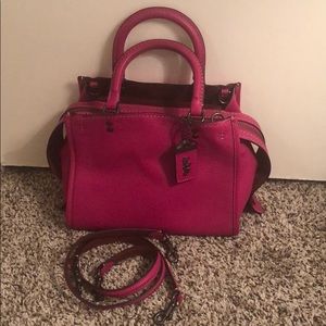 Rogue Hot Pink Hand bag